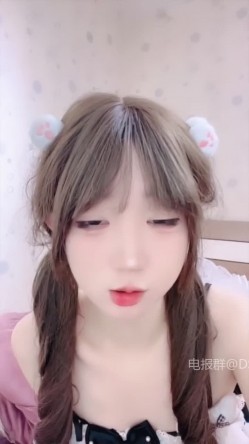 今年最美校花【邪恶双马尾】道具自慰 罕见收费房~尺度全开~全裸 截图4