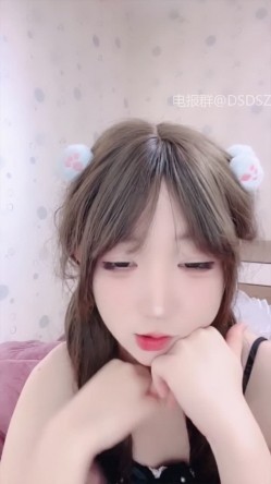 今年最美校花【邪恶双马尾】道具自慰 罕见收费房~尺度全开~全裸 截图6