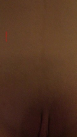 睡得死沉死沉的炮友，赤裸任由摆布，舔白虎穴，滋味贼香！ 截图2