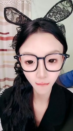 舞蹈系校花学妹【小涵宝宝】护士制服 丝袜诱惑 抖音风骚舞，道具自慰 截图5