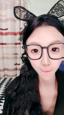 舞蹈系校花学妹【小涵宝宝】护士制服 丝袜诱惑 抖音风骚舞，道具自慰 截图7