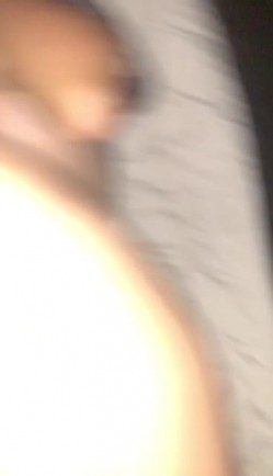 大神的绿奴母狗们，车震户外露出，滴蜡后入打开门看着邻居走廊大战，楼道做爱，威武刺激哦 22V流出！ 截图15