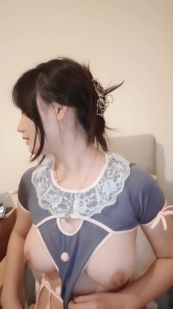新人~成都邻家妹妹~【一起来贴贴】学妹下海全裸特写~跳蛋~！ 截图11