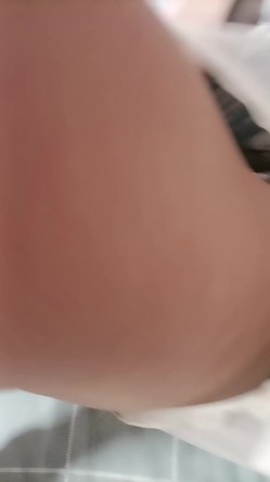 肉嘟嘟的小坦克妹子，和短小的表哥做爱，耐心口活，帅男后入操逼，丰满阴户蝴蝶粉逼 截图15