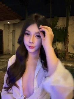 ️黑丝御姐【linjianvhai】极品网红脸御姐、长腿黑丝高跟职业装、自慰诱惑 截图5