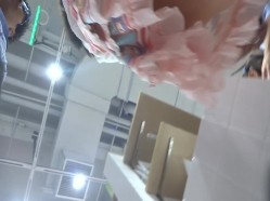 商城跟拍两个粉红裙紫内内校花女神,深长的股沟和丰腴的阴部玩起来肯定爽得不行 截图8