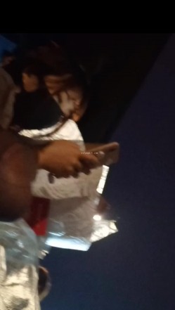 黑虎露出系列 牛人街头露JB对着年轻貌美的妹子打飞机 高颜值高画质 心脏巨大之人 截图9