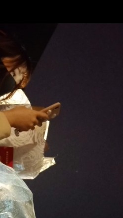 黑虎露出系列 牛人街头露JB对着年轻貌美的妹子打飞机 高颜值高画质 心脏巨大之人 截图13