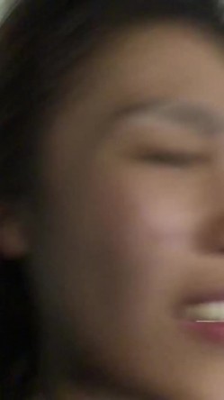 泄密流出 大外极品校花与男友性爱外流 清纯靓丽床上这么骚 情趣连体网丝扭腰榨精 美妙呻吟浪叫 截图4