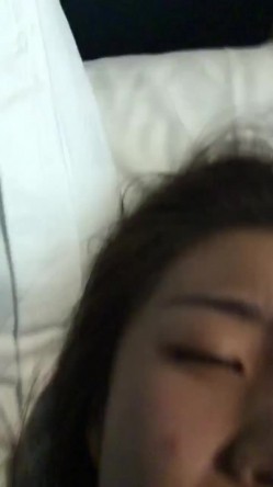 泄密流出 大外极品校花与男友性爱外流 清纯靓丽床上这么骚 情趣连体网丝扭腰榨精 美妙呻吟浪叫 截图5