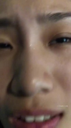 泄密流出 大外极品校花与男友性爱外流 清纯靓丽床上这么骚 情趣连体网丝扭腰榨精 美妙呻吟浪叫 截图7