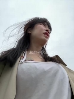 ️sp站极品熟女【yourkeer】穿着开档丝袜在户外商场厕所大胆诱惑自慰骚出天际 截图6