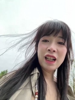 ️sp站极品熟女【yourkeer】穿着开档丝袜在户外商场厕所大胆诱惑自慰骚出天际 截图10