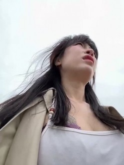 ️sp站极品熟女【yourkeer】穿着开档丝袜在户外商场厕所大胆诱惑自慰骚出天际 截图13