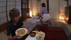 JUNY-079 匂いたつ豊満ボディは欲情まみれでいつも汁だく！ オチ○ポ大好き肉感未亡人のベロ舐め誘惑 藤沢麗央 截图11