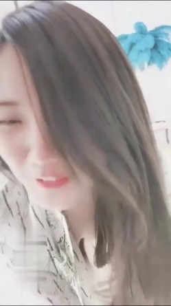从小一块长大的高颜值 ️气质少妇邻居主动勾引隔壁大哥偷情 截图6