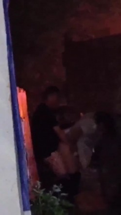 唿伦贝尔阿荣旗 一情侣在翻斗车野战被偷拍曝光，野战就是爽呀！ 截图14