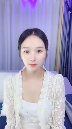 超高档御姐！长得像明星童X，无敌甜美大长腿，把美腿伸直了自慰，高价密码房，声音甜美喜欢唠嗑，9分高颜值分好身材 截图2
