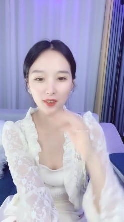 超高档御姐！长得像明星童X，无敌甜美大长腿，把美腿伸直了自慰，高价密码房，声音甜美喜欢唠嗑，9分高颜值分好身材 截图13