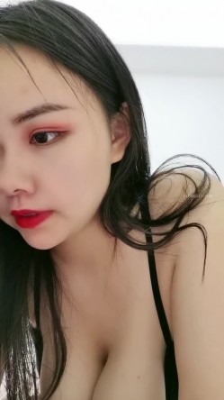 极品导弹巨乳主播【38H罩杯妹妹】挤奶诱惑超长100小时源码录制直播合集 截图8