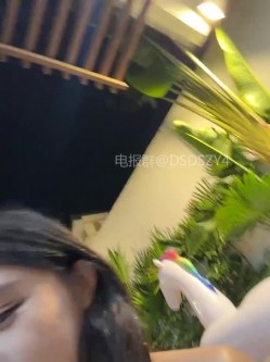 ️黑丝御姐【linjianvhai】极品网红脸御姐、长腿黑丝高跟职业装、自慰诱惑 截图2