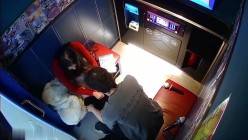 黑客破解KTV包房监控偷拍 ️红衣妹子刚进来不久就迫不及待脱下帅哥的裤子吃硬鸡巴一边唱歌一边操她 截图13
