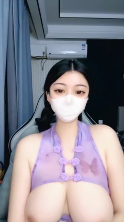 兄弟们 超级大奶子 巨大无比【最爱喝奶茶】甩奶舞 性感内衣超好身材 看着就是爽 截图7