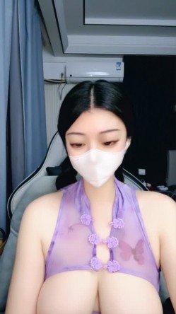 兄弟们 超级大奶子 巨大无比【最爱喝奶茶】甩奶舞 性感内衣超好身材 看着就是爽 截图8