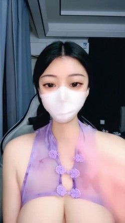 兄弟们 超级大奶子 巨大无比【最爱喝奶茶】甩奶舞 性感内衣超好身材 看着就是爽 截图10