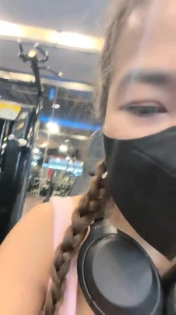 火爆健身尤物【健身桃桃】，高端场会牛郎嗑药操喷，欲望得到了充分释放，水不停，被操的高潮好多次 截图4