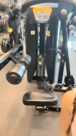火爆健身尤物【健身桃桃】，高端场会牛郎嗑药操喷，欲望得到了充分释放，水不停，被操的高潮好多次 截图11