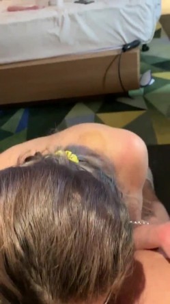 《字母圈顶级大神 ️极限调教阴环骚母狗》震撼全网露脸反差婊体验各种虐阴虐肛玩法花样多，吃屎喝尿啪啪生殖器各种操作 截图4