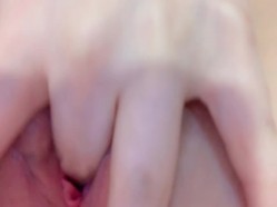 ️双马尾纯情小可爱 ️奶油肌肤纯欲系美少女〖蔡小熊〗表面乖巧的萌妹子背地里是个小骚货 大长腿少女清纯与风骚并存 截图8