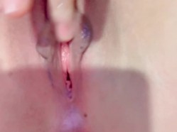 ️双马尾纯情小可爱 ️奶油肌肤纯欲系美少女〖蔡小熊〗表面乖巧的萌妹子背地里是个小骚货 大长腿少女清纯与风骚并存 截图11