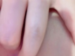 ️双马尾纯情小可爱 ️奶油肌肤纯欲系美少女〖蔡小熊〗表面乖巧的萌妹子背地里是个小骚货 大长腿少女清纯与风骚并存 截图13