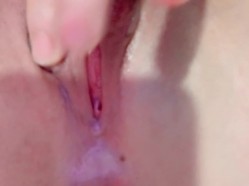 ️双马尾纯情小可爱 ️奶油肌肤纯欲系美少女〖蔡小熊〗表面乖巧的萌妹子背地里是个小骚货 大长腿少女清纯与风骚并存 截图16