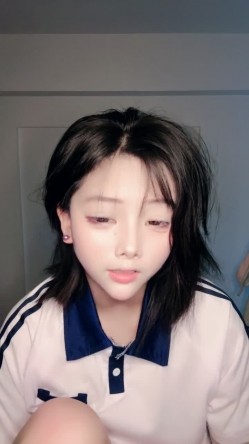 顶级校花来了！美到炸，清纯校园风小姐姐【取悦】刚下海就被操！满满撸点 截图10