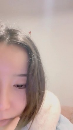 气质尤物颜值美女！新人近期下海！应要求小秀一波，扒开内裤看穴，揉捏坚挺奶子，翘起屁股超诱人 截图13