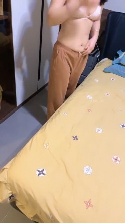 真是恩爱的一对啊，【情侣】【胸怀碧水】（10天）合集，御姐与骚男天天做爱 ，良家风格，浓情蜜意 截图7