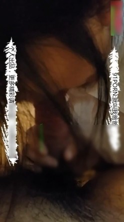 真实自拍2-楚楚动人的漂亮黑丝美女被情人操的高潮不断,大叫：好厉害,我想找个男的和你一起操我!对白超淫荡! 截图4