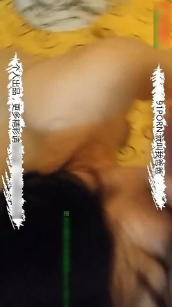 真实自拍2-楚楚动人的漂亮黑丝美女被情人操的高潮不断,大叫：好厉害,我想找个男的和你一起操我!对白超淫荡! 截图16