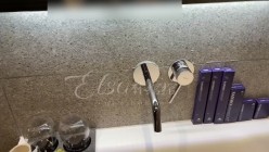穷人女神富人母狗，超高颜值极品空姐【林绾绾】门槛1888福利，啪啪调教深喉毒龙脚踩骚穴，母狗属性拉满了 截图6