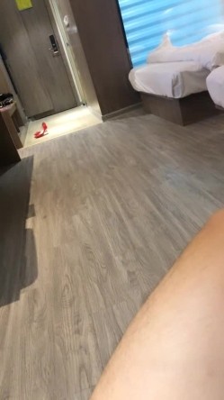 苗条身材翘臀外围黑丝高跟鞋床上翘着屁股 跳蛋塞逼逼扭动诱惑呻吟娇喘 很是诱惑不要错过 截图9