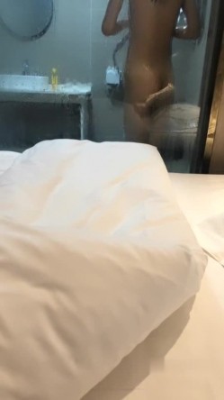 苗条身材翘臀外围黑丝高跟鞋床上翘着屁股 跳蛋塞逼逼扭动诱惑呻吟娇喘 很是诱惑不要错过 截图12
