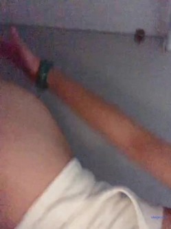 穷人女神富人母狗，颜值气质天花板奶茶【你的阿莓】土豪定制，自抠放尿大姨妈洗澡各种展示极度反差 截图16
