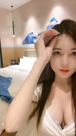 超级漂亮！女神下海给狂操~【是微微吖】她好爽！我好心痛~ 截图14