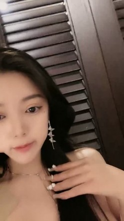 车模下海性感美女！好久没播回归！超棒视角特写，怼着骚穴猛操，顶级美臀骑乘撞击，太爽了 截图16