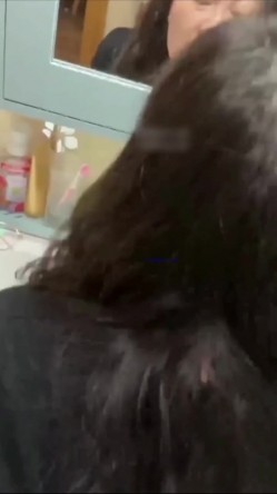 超顶反差婊少妇公务员美熟女【蓝阿姨】厚厚的红唇显得无比性感，口交舌功了得 截图7