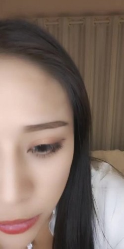 外卖小哥的上门服务，纹身渣女点餐要求啪啪吃奶子很熟练，把鸡巴吸的胀起来，无套激情抽插表情骚叫声淫荡 截图2