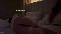 极品调教博主，【狗爹和小桃】小母狗超骚，付费群，这妹子的巨乳是真的顶 截图10